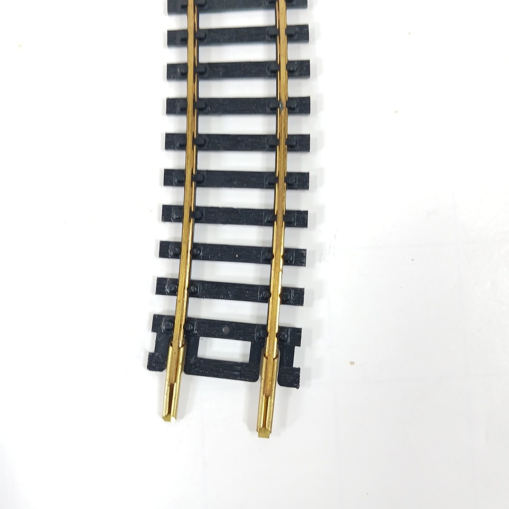 Lot of 26 Curved Model Train Track Brass Rail Snap-Fit Sections Black Ties 9 in - Picture 4 of 8